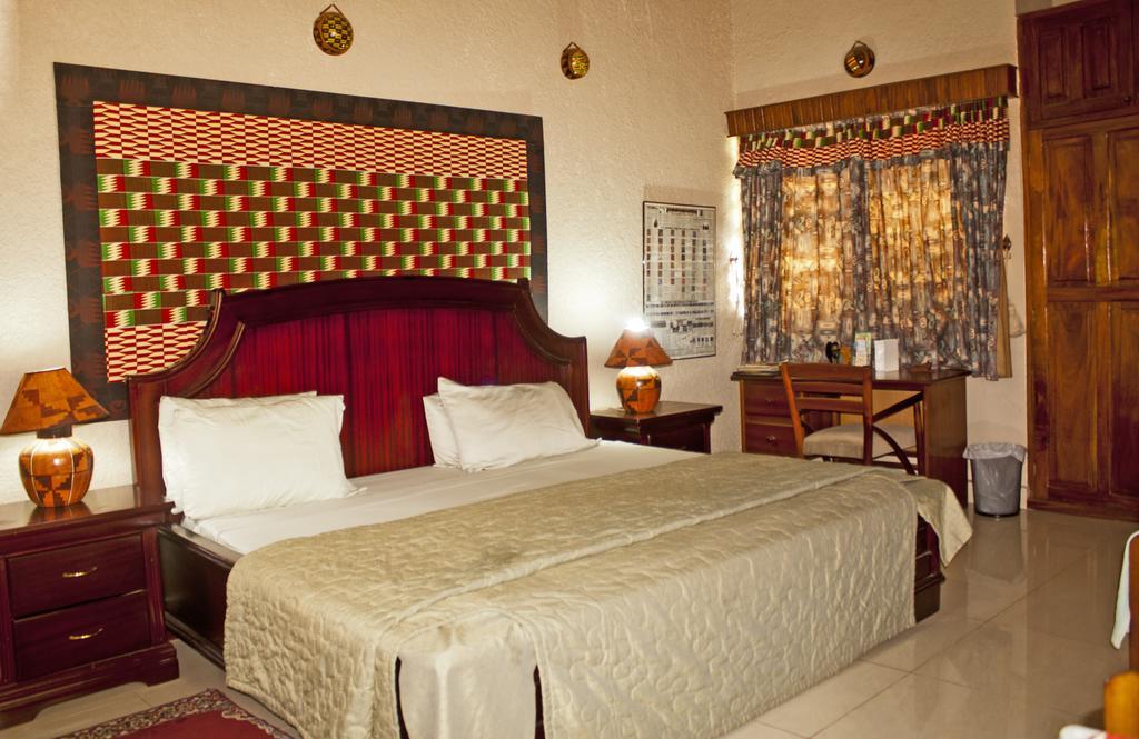 Four Villages Inn Kumasi Rom bilde