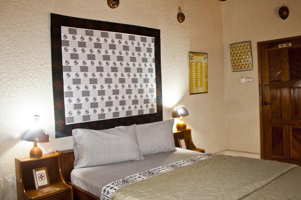 Four Villages Inn Kumasi Rom bilde