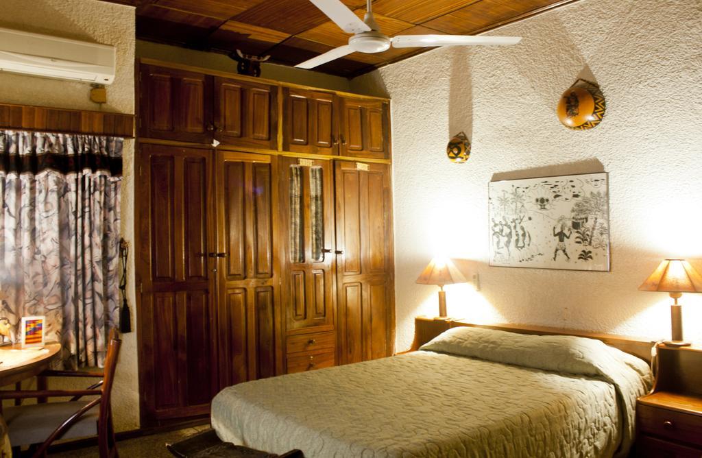 Four Villages Inn Kumasi Rom bilde